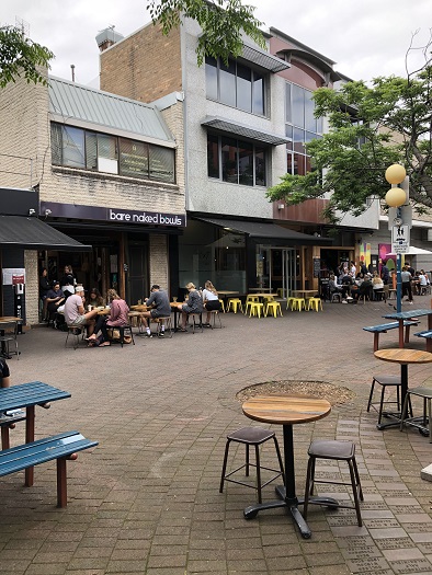 シドニーのマンリービーチのカフェ