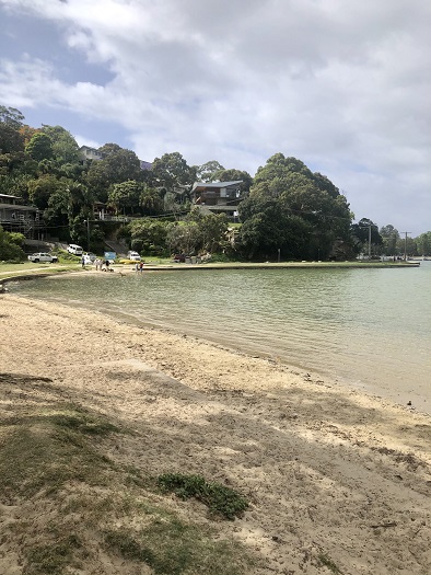 シドニーのビーチ、サンディーベイ（Sandy Bay）