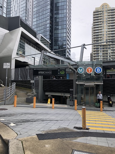 メリトン スイーツ チャッツウッド近くのチャッツウッド駅