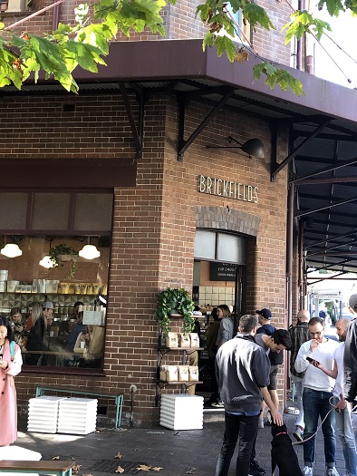 ネスト チッパンデール近くの「Brickfields Bakery」