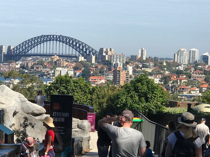 タロンガズー（Taronga Zoo）から見るシティとシドニーハーバーブリッジ