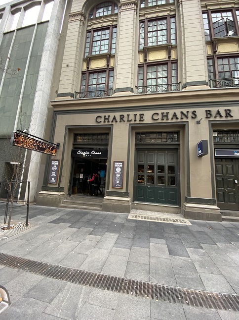 シドニーのパブ「チャーリーチャンズ Charlie Chan's」