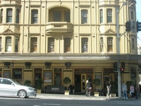 シドニーのパブ「クラウンホテル Crown Hotel」
