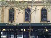 シドニーのパブ「Scruffy Murphy's hotel」