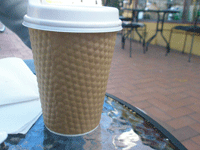 ノースシドニーのNaremburnにある人気のコーヒー屋「Forsyth」でテイクアウェイしたコーヒー