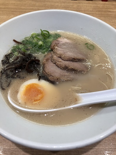 シドニーのラーメン屋一風堂の白丸ラーメン