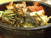 イーストウッドの韓国料理レストラン「味楽」の石焼ビビンバ