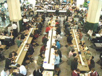シドニーのフードコート「マイヤーの地下（Myer Food Court）」 in シティー