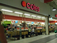 シドニーのスーパーマーケット「Coles」